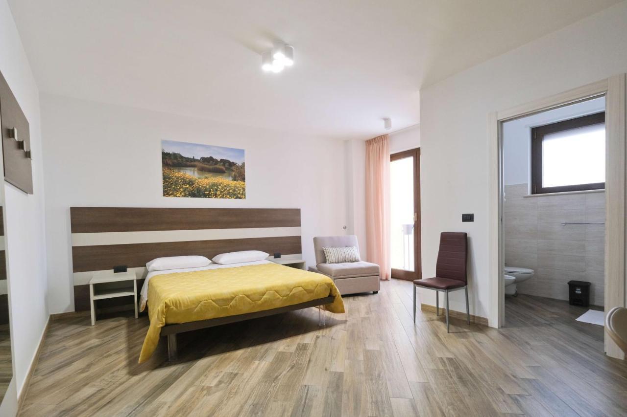 Il Porto Affittacamere B&B Brindisi Exterior foto